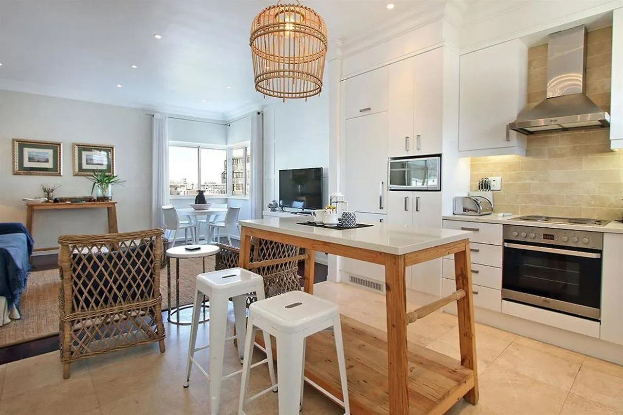 Edinburgh Court Apartment Cape Town 0*,  South Africa